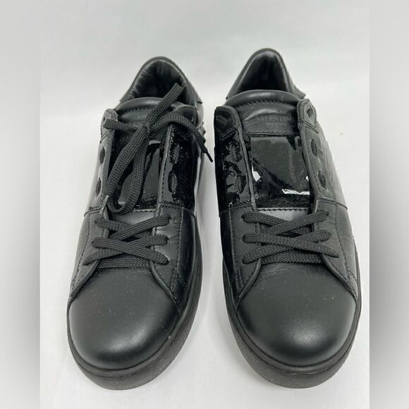 Size 11 - Valentino Garavani Rockstud Black - Picture 2 of 9